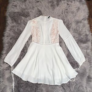 Polyester matron style shift dress w/ lace detail